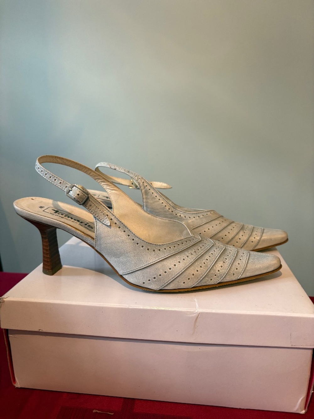 Tamaris women leather slingback pumps